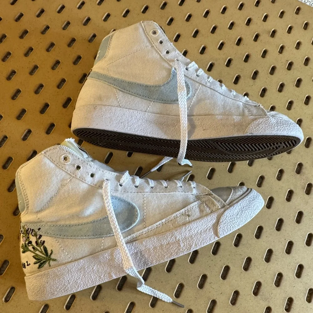 Nike Sneakers‎ Womens Size 6 Blazer Mid '77 SE in Indigo 2021 DC9265- 100